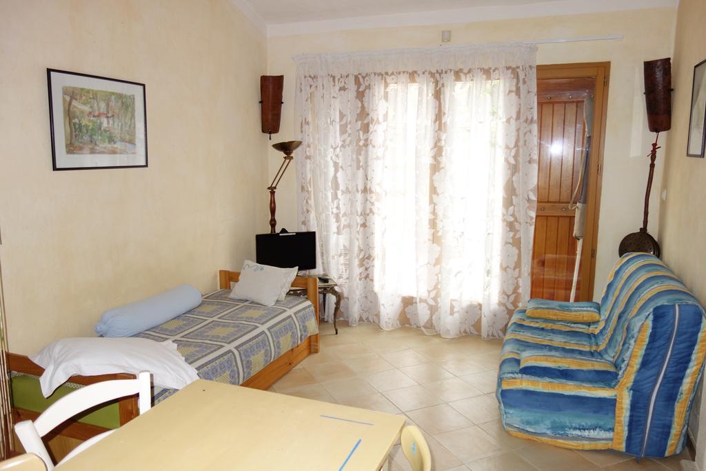 La Paillote Apartment *